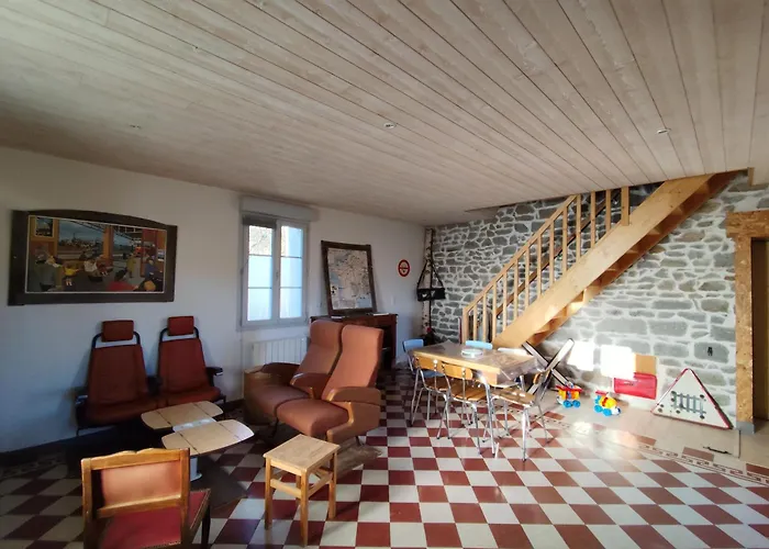 La Maison Du Garde Barriere * Langeac